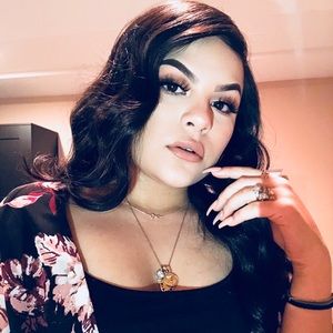 Meet your Posher, Lili